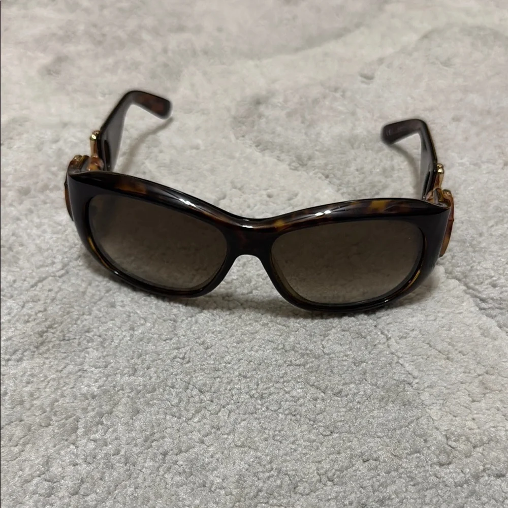 Gucci Brown Gg 3678 Vintage Oversized Sunglasses with Dark Lenses